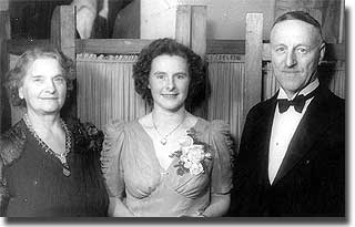 Rosina with her parents